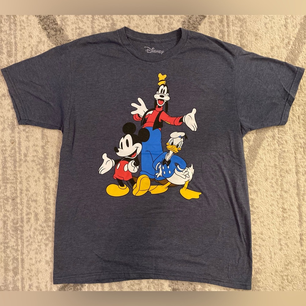 Disney Gray 3 Character Mickey Mouse,Donald Duck, Goofy Large T-Shirt